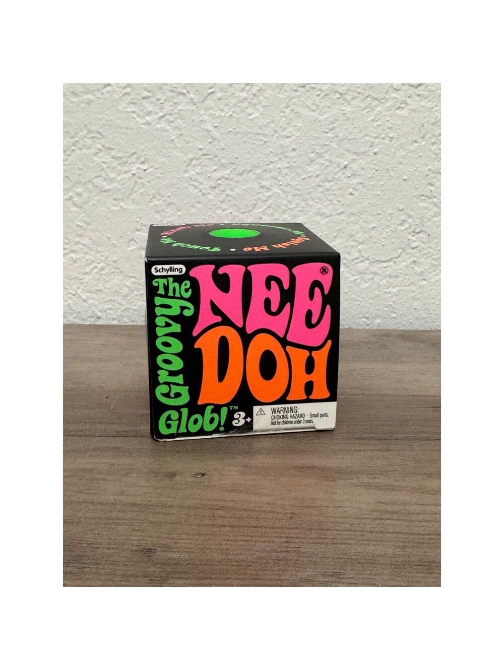 Schylling NeeDoh Original The Groovy Glob! Squishy Green Toy [New][Sealed]